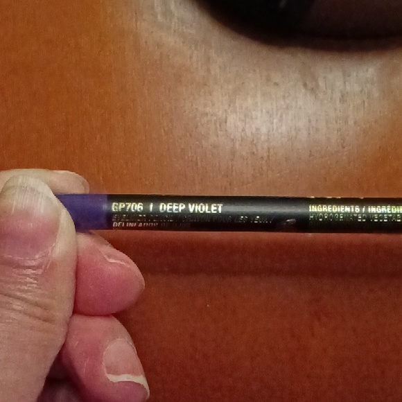 L.A. GIRLS EYELINER - Picture 2 of 5